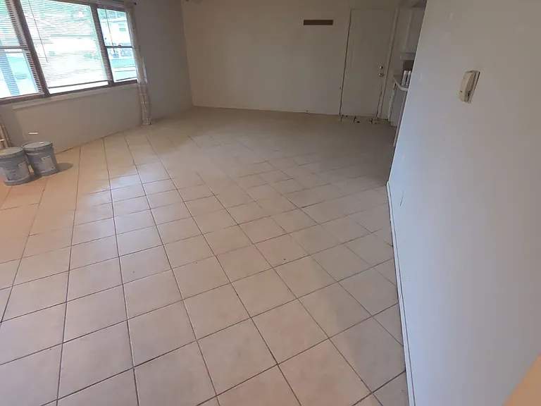 136 Oriole Dr — Photo 9