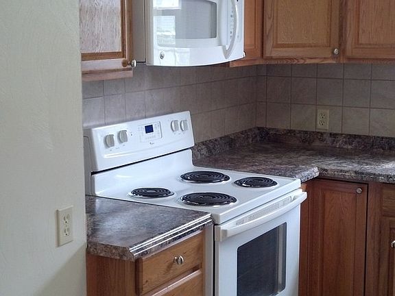 2nd image of 1300 Freeman Ave