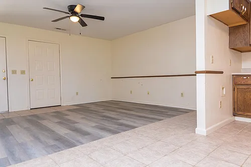 12 Lumpkin Dr #10 Photo 1