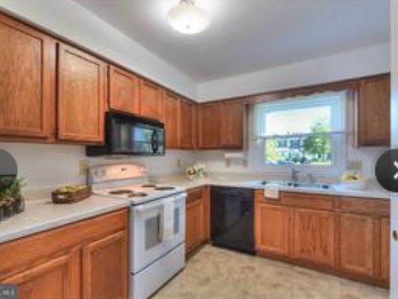 5th image of 37253 Martin St Unit 9