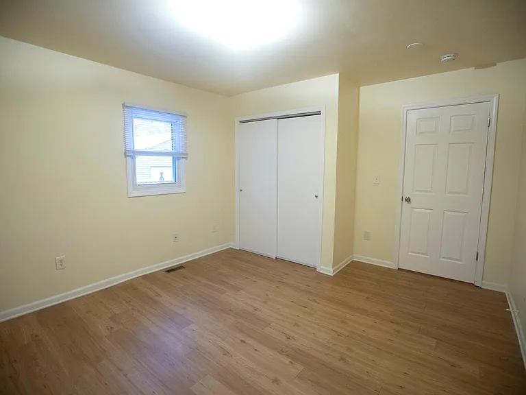 9206 Main St — Photo 7