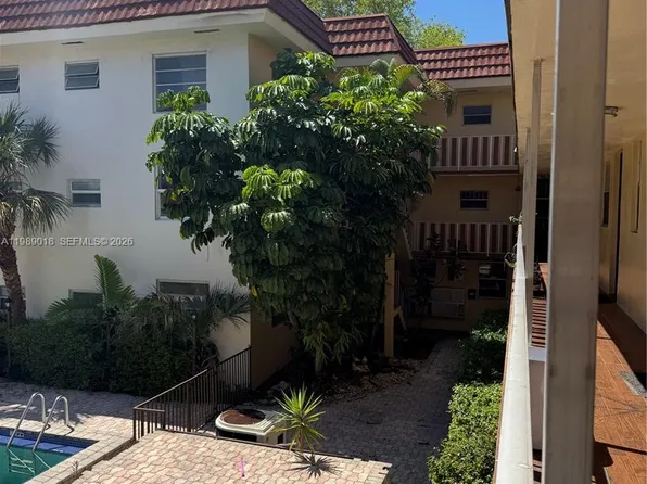 13655 NE 10th Ave APT 208, North Miami, FL 33161