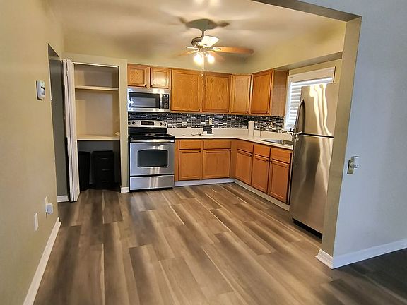 2nd image of 602 34th St NW