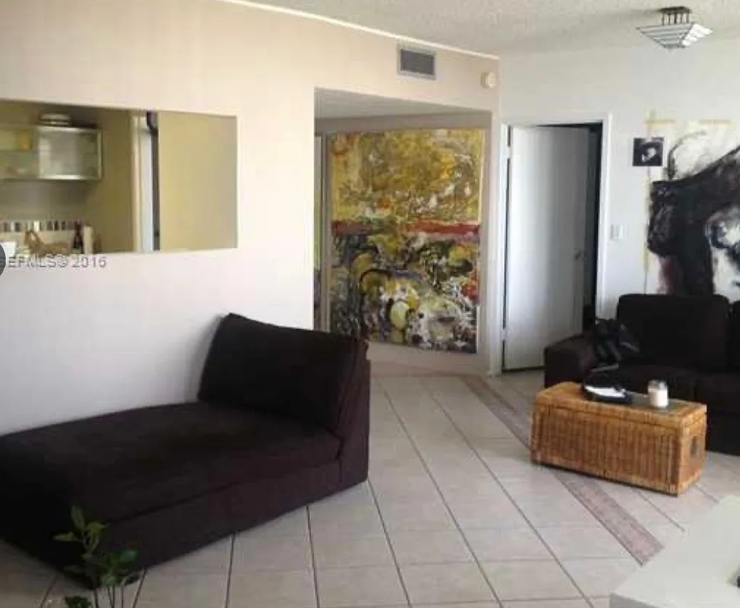 1 bed, 1.5 bath, 920 sqft, $2,600 — Photo 4