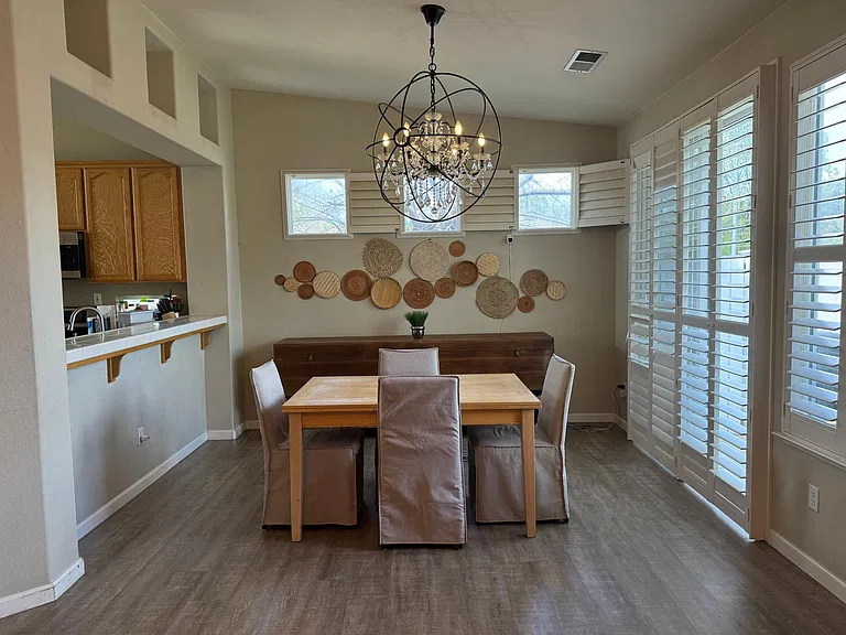 2591 Frontier Ln — Photo 5