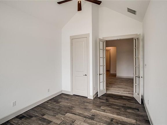 5th image of 13647 Woodford Ln