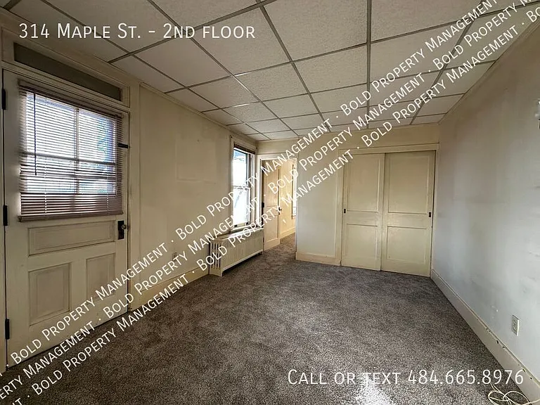 314 Maple St #2 — Photo 5