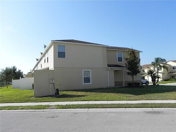3rd image of 1007 Chalcedony St