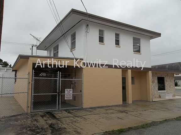 5th image of 559 N Beach St