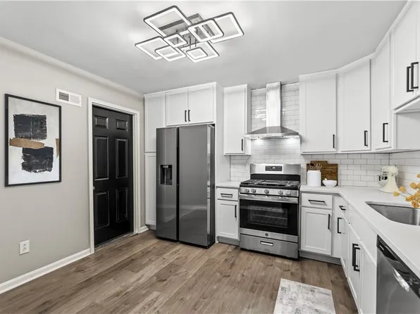 1536 Sword Dancer Dr #1, Virginia Beach, VA 23454