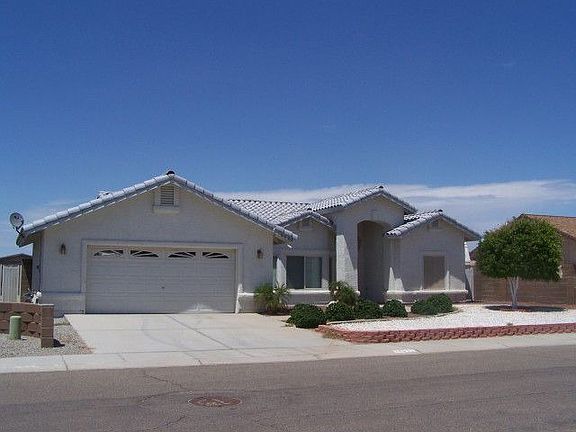 3rd image of 10692 E 37th Pl