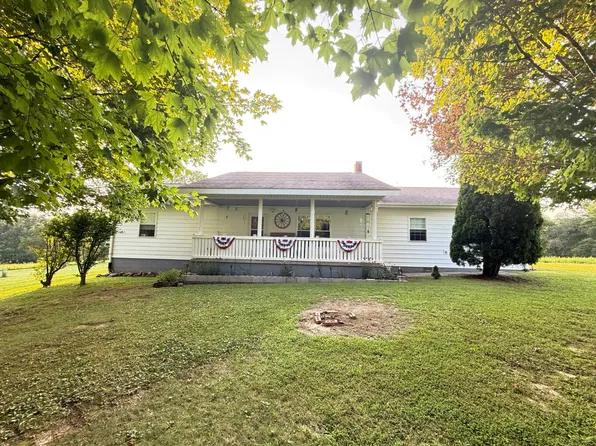 16 Lazy Bull Dr, Golconda, IL 62938