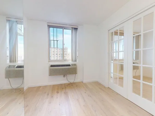 118-17 Union Turnpike image 30 of 49