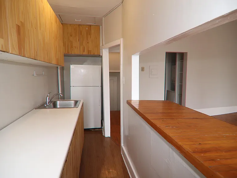 1614 Bolton St #3 — Photo 10