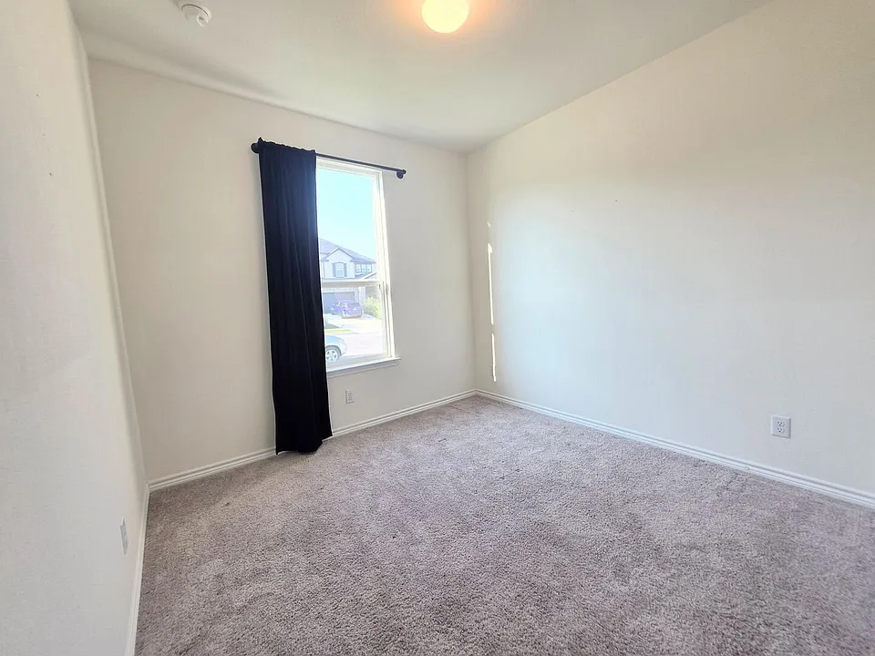 250 W Flowing River Dr