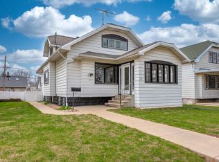 1317 S 75th St, West Allis, WI 53214
