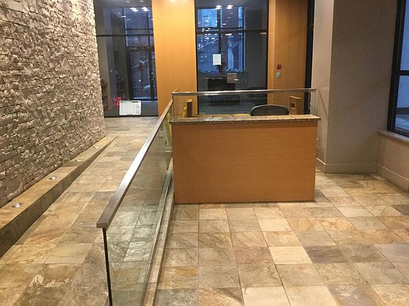 4th image of 977 Mainland St #602