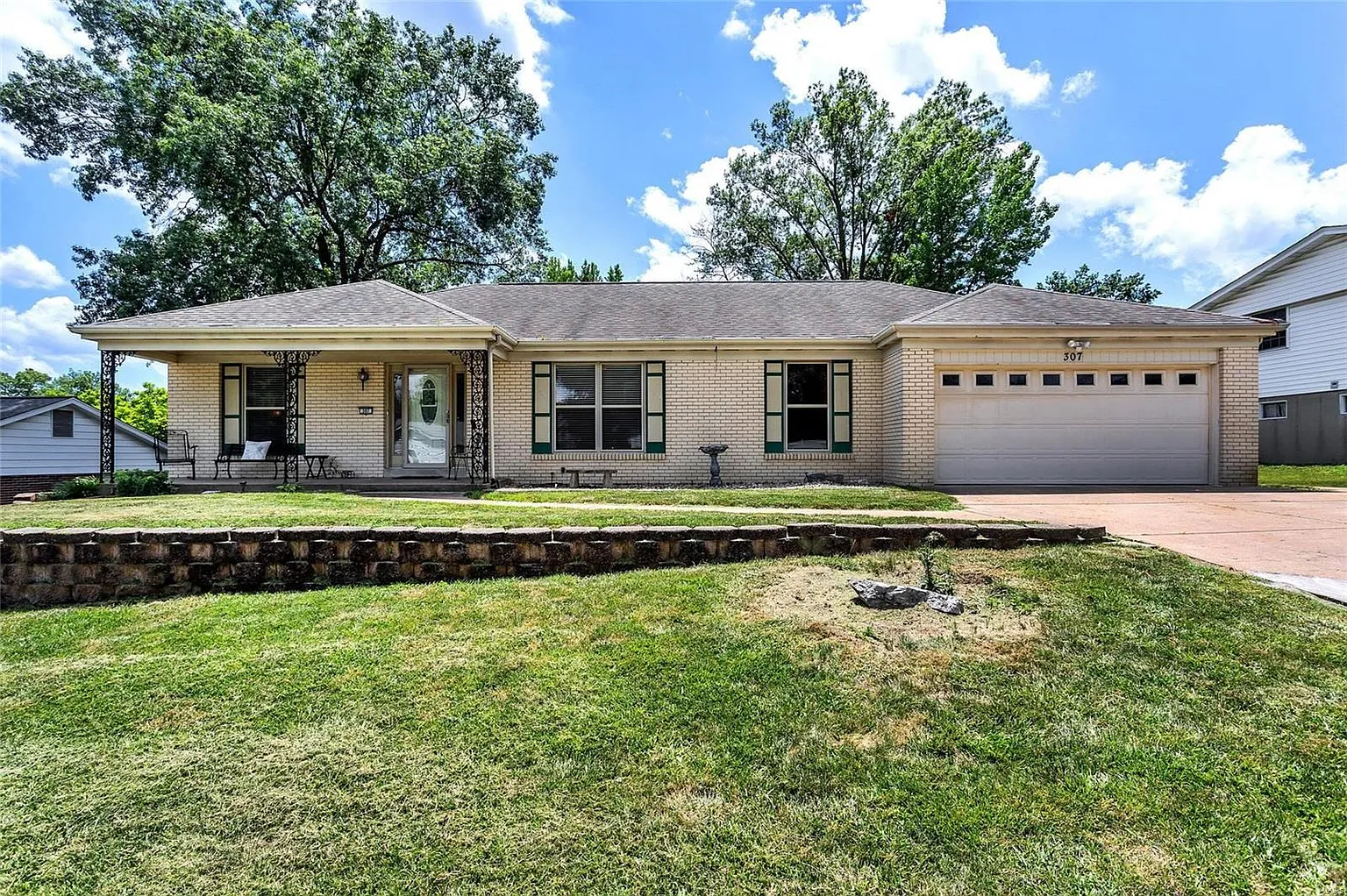 307 Baxter Rd photo 1