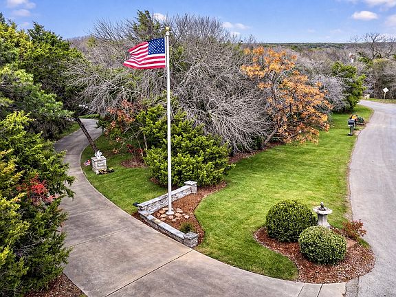 3rd image of 1075 Mobley Rd