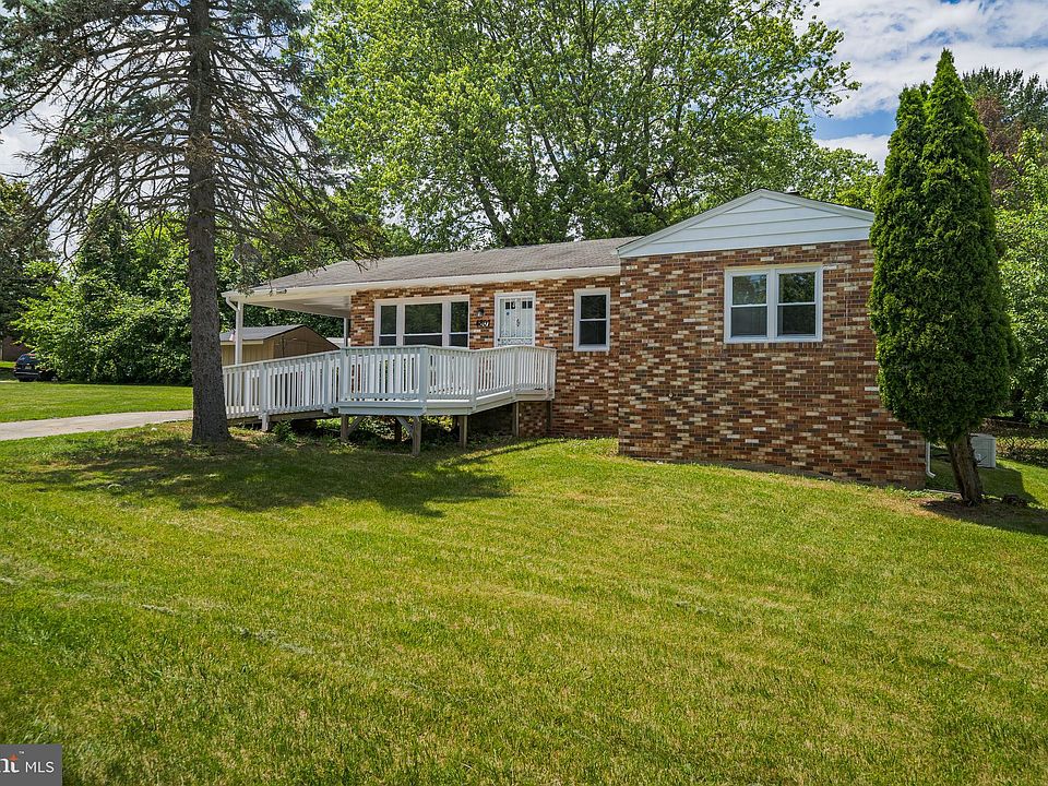 1st image of 4807 Brandon Ln