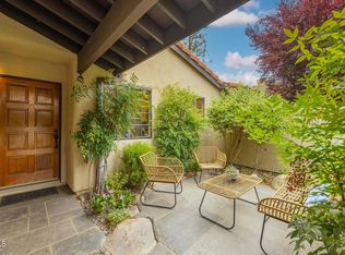 103 Bristol Rd APT A, Ojai, CA 93023