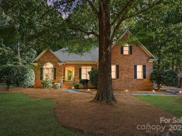 1200 Over Stream Ln, Matthews, NC 28105