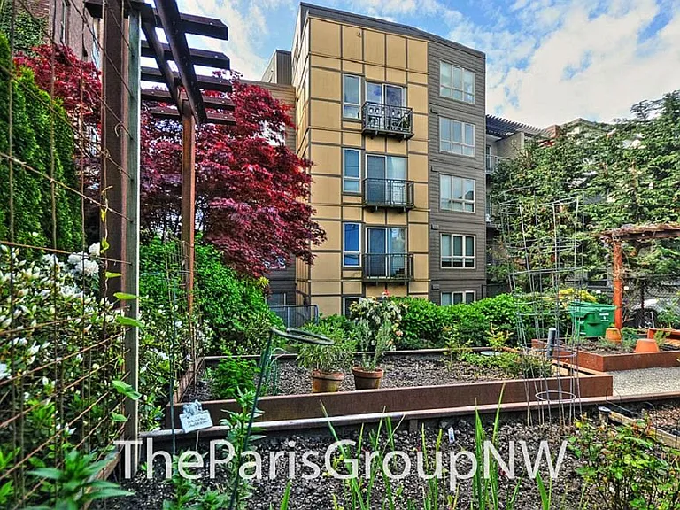 1420 E Pine St #E707 — Photo 29