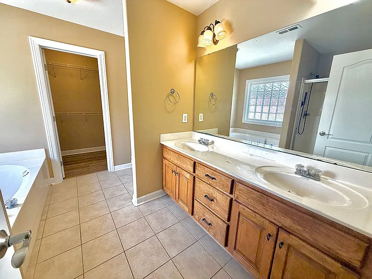 110 Autumn Branch Dr — Photo 11