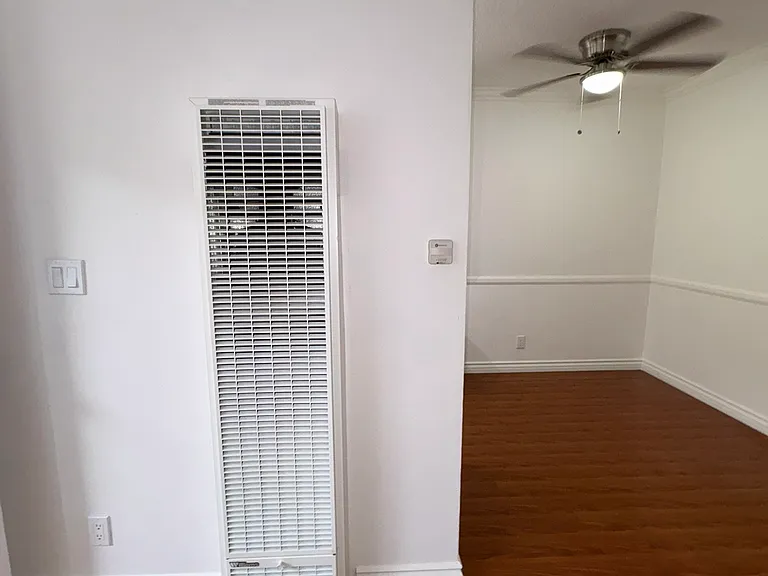 1376 N. Serrano Avenue — Photo 22