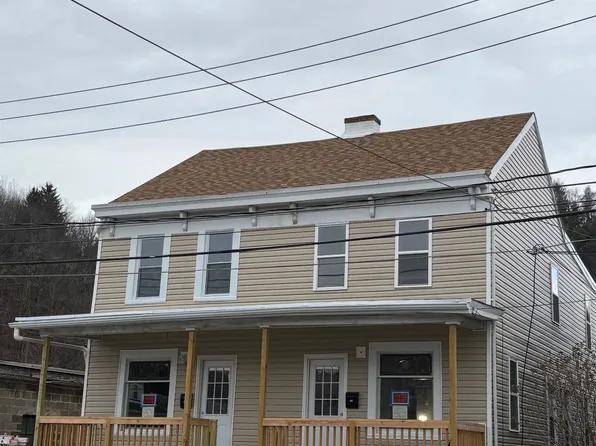 15 W Franklin St, Saint Clair, PA 17970