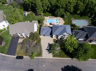 13615 Foxberry Rd, Savage, MN 55378