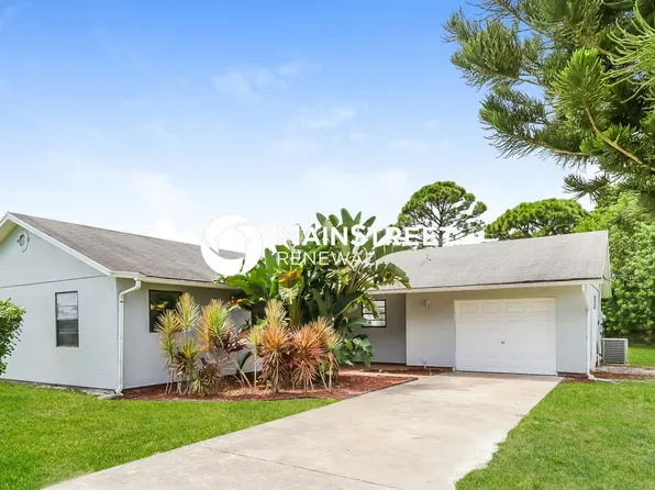 646 SW Byron St, Port Saint Lucie, FL 34983
