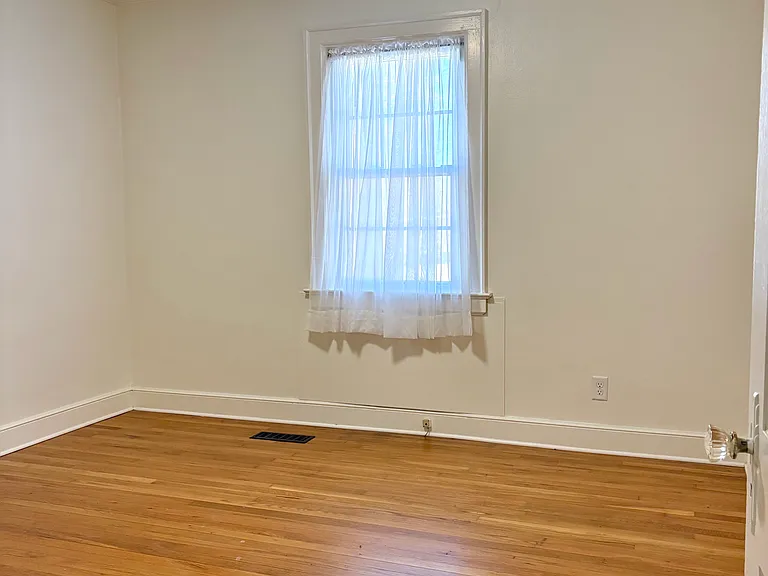 20 E Daytona Dr — Photo 12