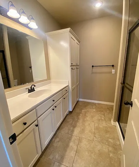 1047 N Leverett Ave — Photo 16