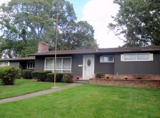 62 Mullen Rd, Warwick, RI 02888