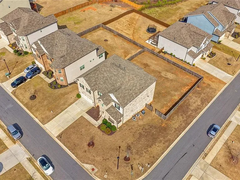 7410 Ansley View Ln — Photo 103