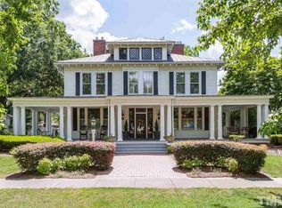 208 S 2nd St, Smithfield, NC 27577