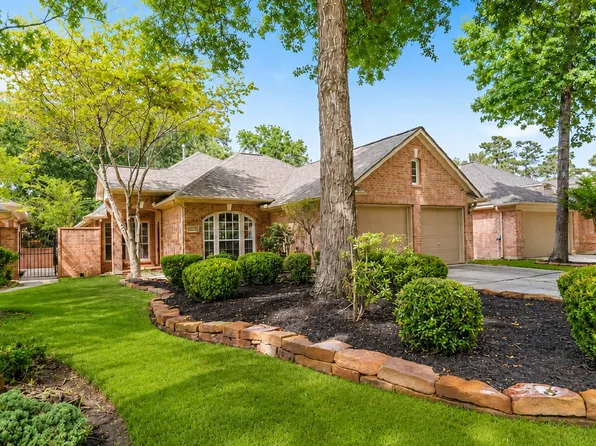 58 W Sienna Pl, Spring, TX 77382