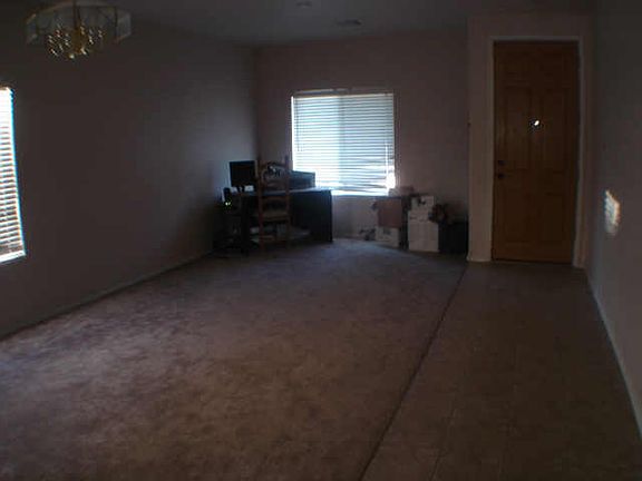 5th image of 390 E Saddle Way #16