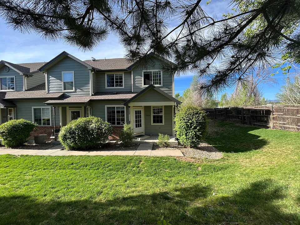5658 W Center Ave