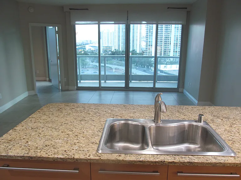 222 Karen Ave #1105 — Photo 15