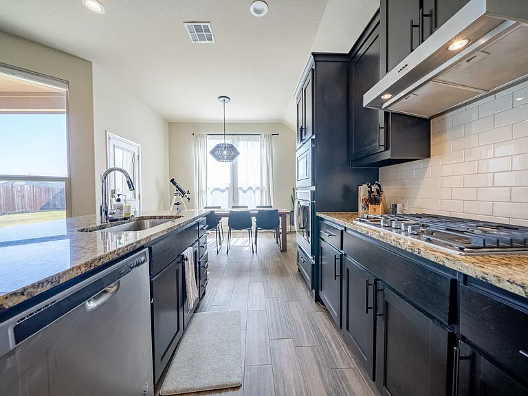3623 Rolling Meadows Dr — Photo 11