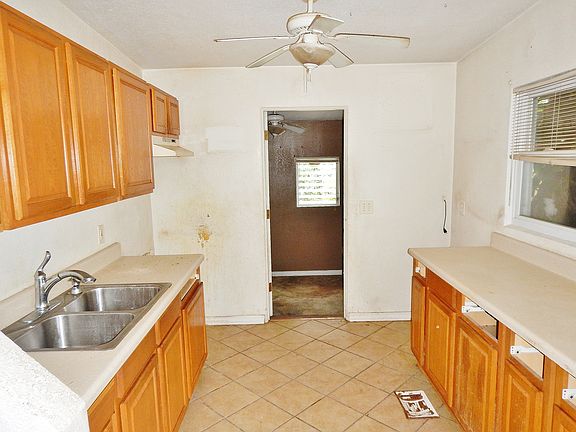 2nd image of 2459 17th Ave N