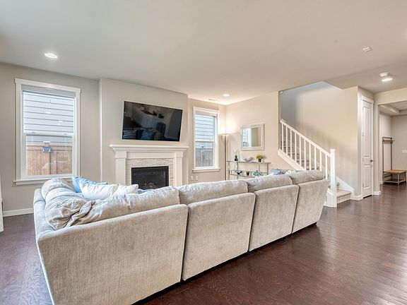 Open concept with plenty of windows for natural lighting