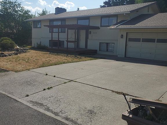 2nd image of 8015 N Panorama Dr