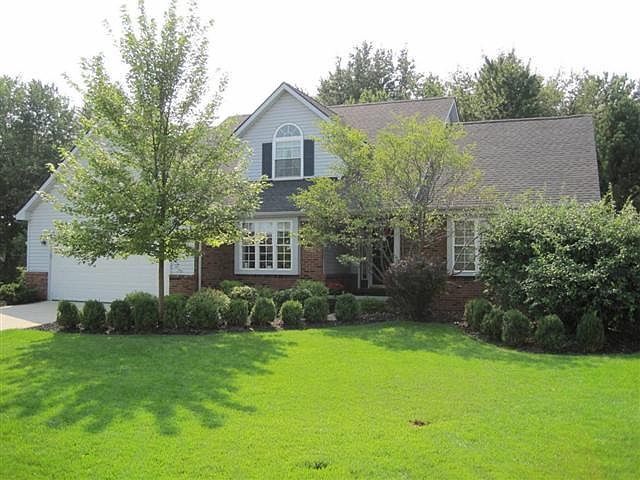 2nd image of 590 Crestmoor Cir