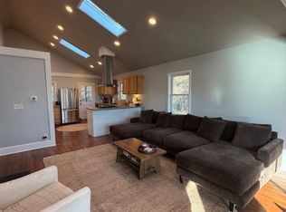 19 Aurora Dr, Asheville, NC 28805