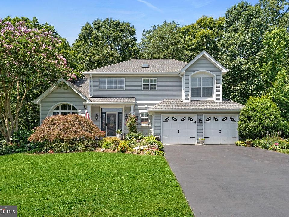 1st image of 7 Wexwood Ct