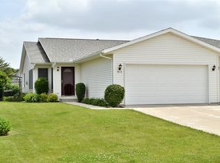 912 Cimmaron Way, Ottawa, IL 61350