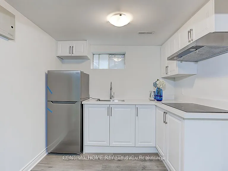 12 Woolen Mill Rd — Photo 27